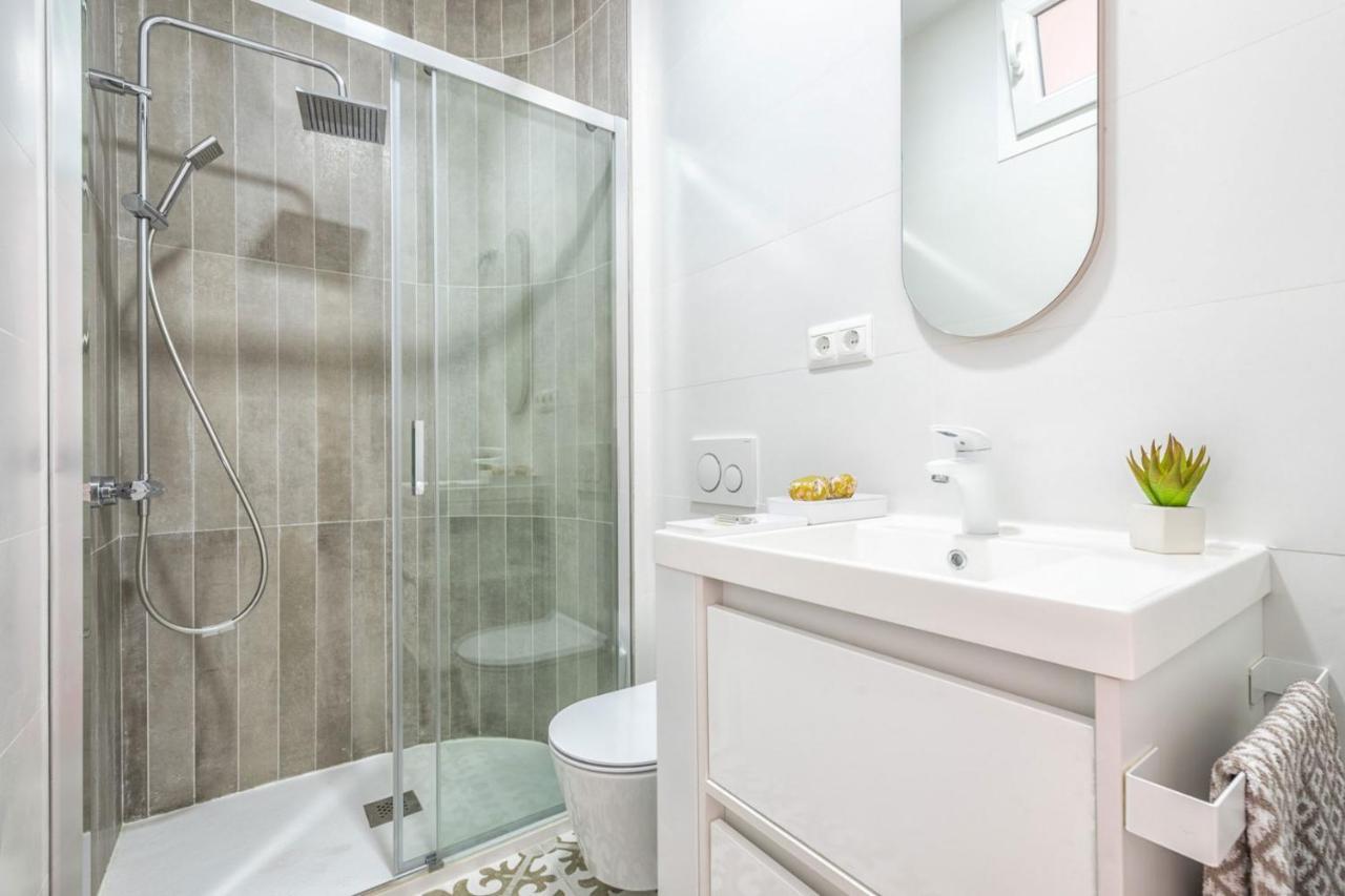 Pinzon Apartment In Malaga By Solaga Holiday Homes Eksteriør billede