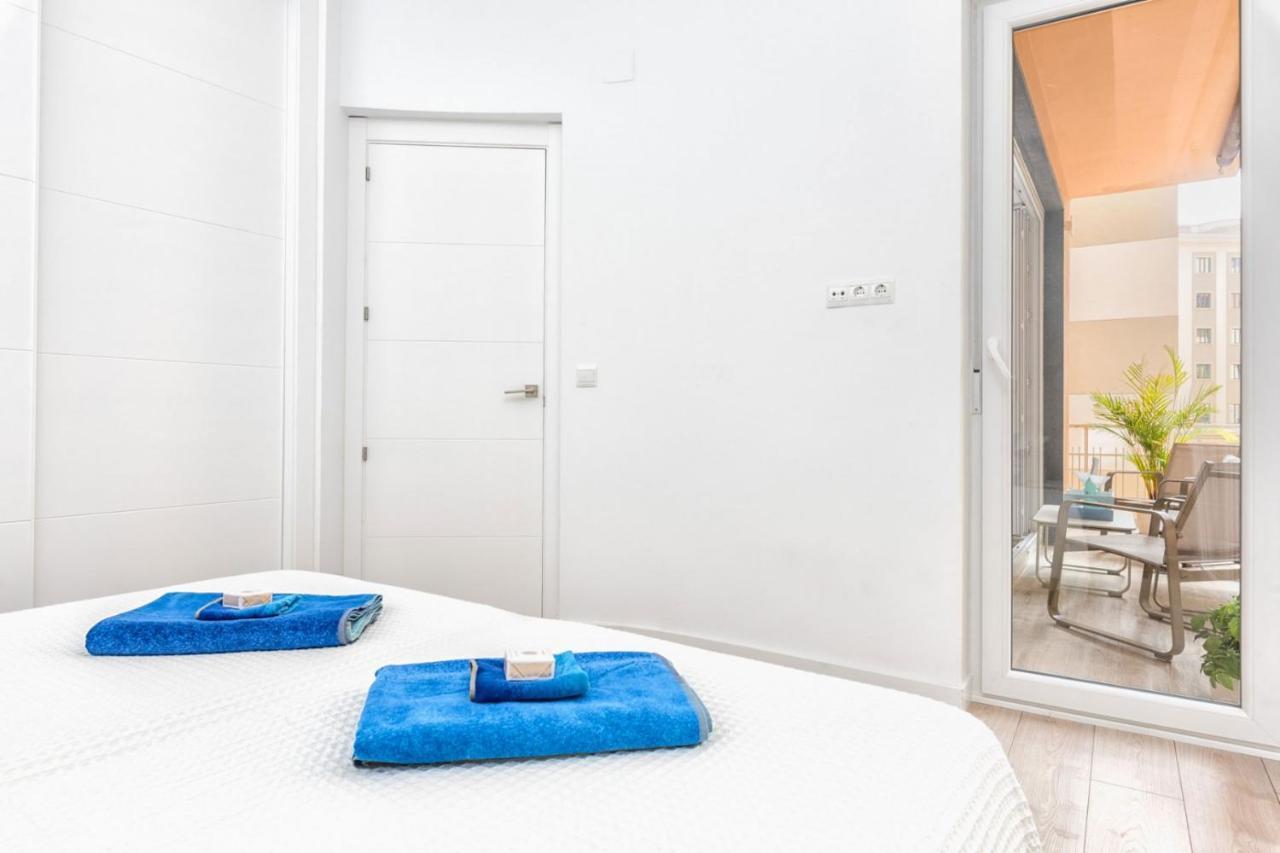 Pinzon Apartment In Malaga By Solaga Holiday Homes Eksteriør billede